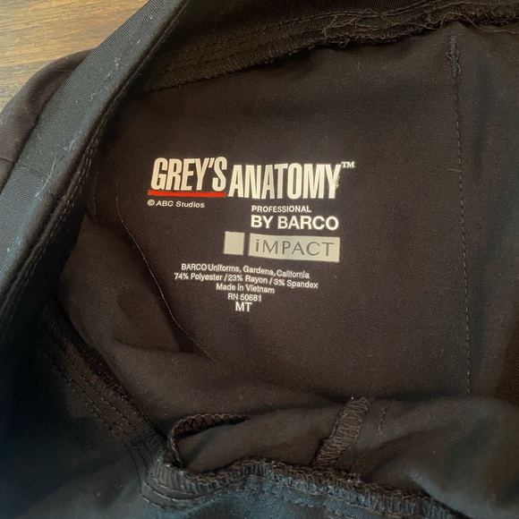 Used Grey’s Anatomy jogger scrub pants - Picture 3 of 3